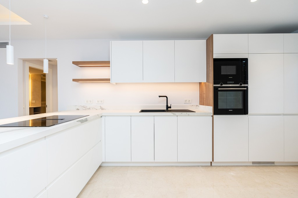 2 Bed Apartment for sale in La Mairena Costa Del Sol, Málaga, Spain