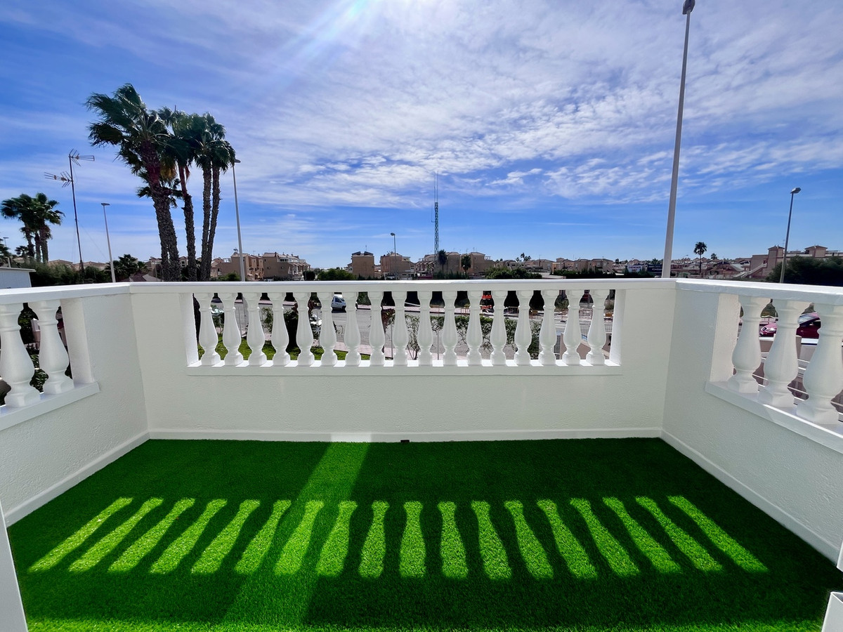 1 Bed Apartment for sale in Playa Flamenca Costa Blanca, Alicante, Spain