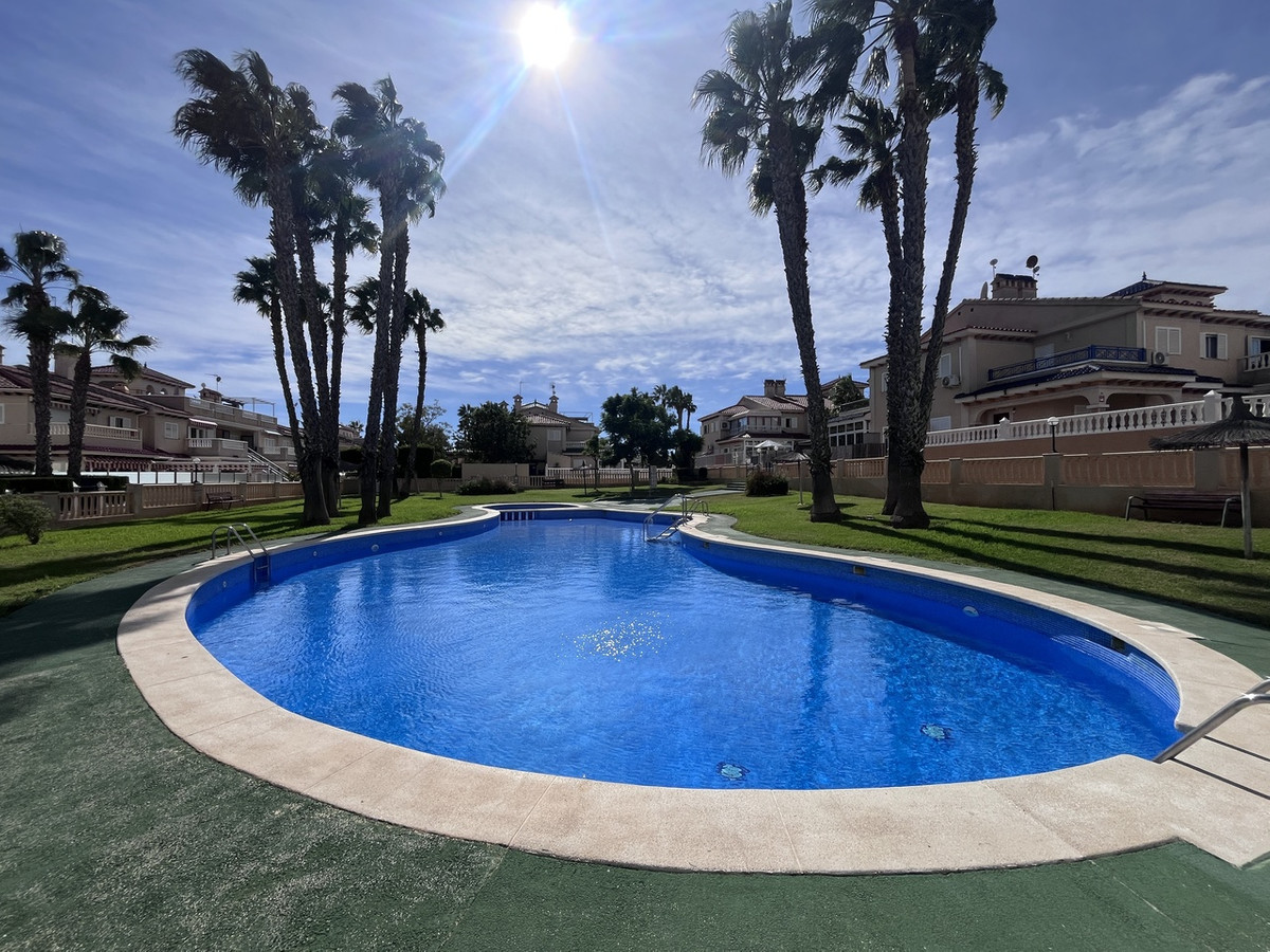 1 Bed Apartment for sale in Playa Flamenca Costa Blanca, Alicante, Spain