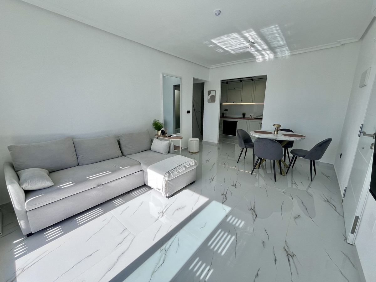 1 Bed Apartment for sale in Playa Flamenca Costa Blanca, Alicante, Spain