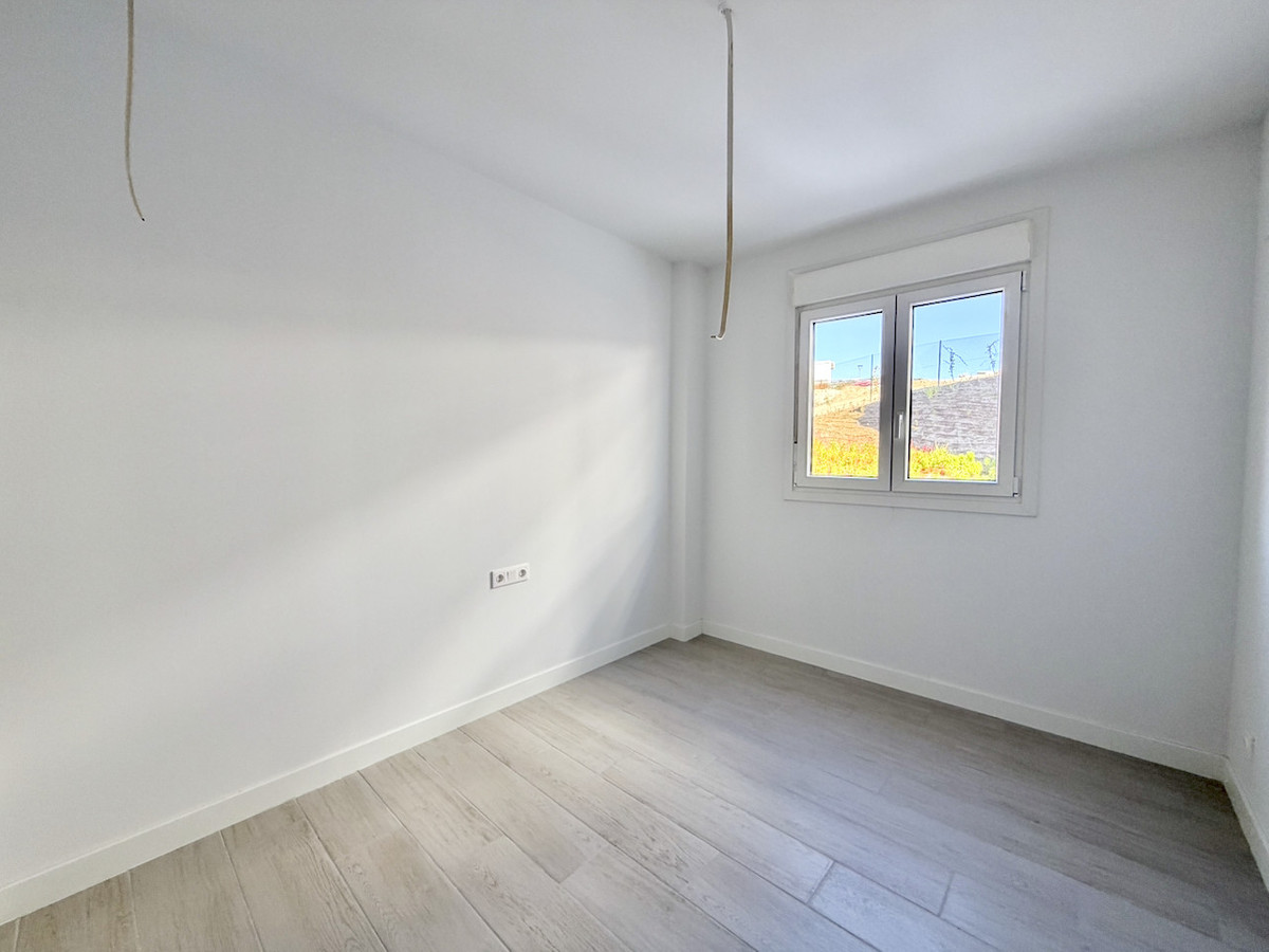 Se vende Apartamento Planta Media de 3 dormitorios en Costa Del Sol, Málaga, España