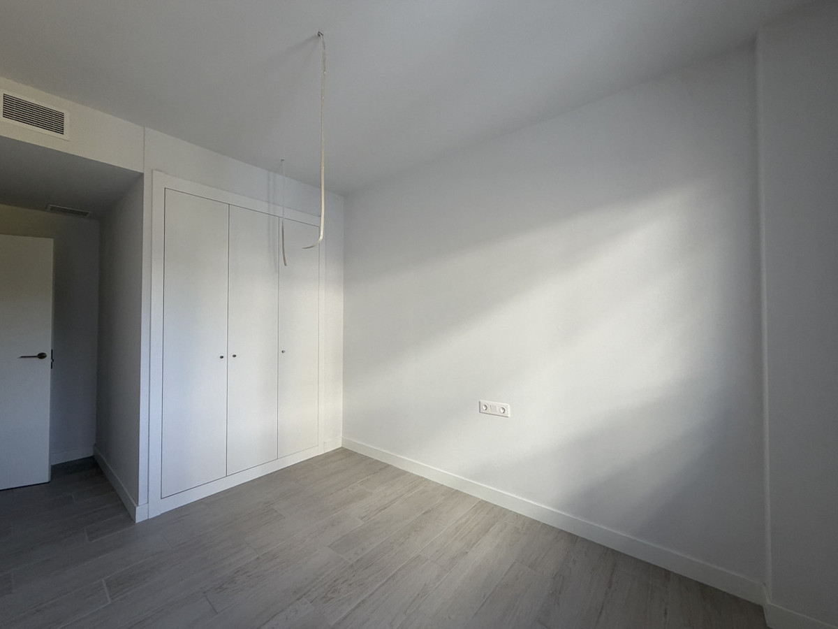 Se vende Apartamento Planta Media de 3 dormitorios en Costa Del Sol, Málaga, España