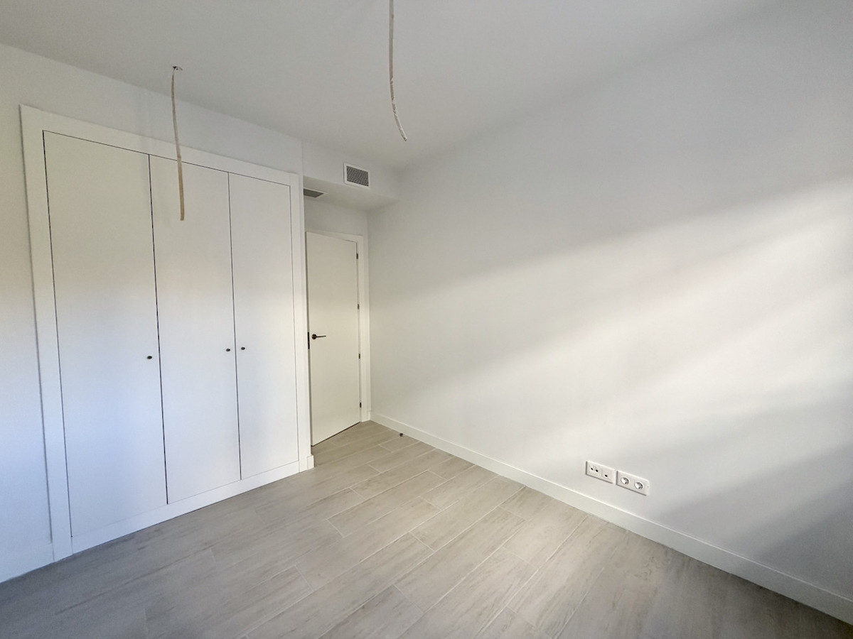 Se vende Apartamento Planta Media de 3 dormitorios en Costa Del Sol, Málaga, España