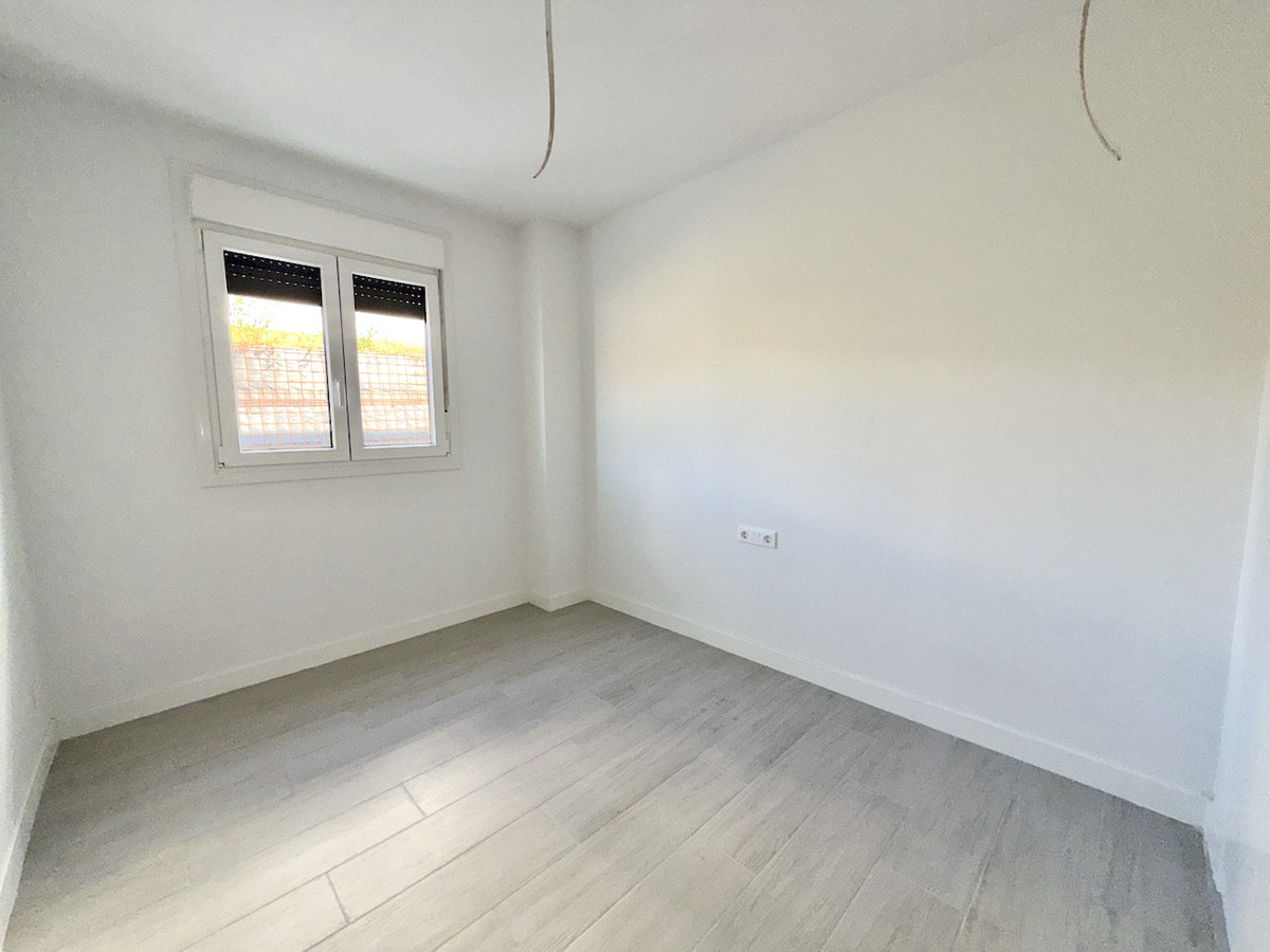 Se vende Apartamento Planta Media de 3 dormitorios en Costa Del Sol, Málaga, España