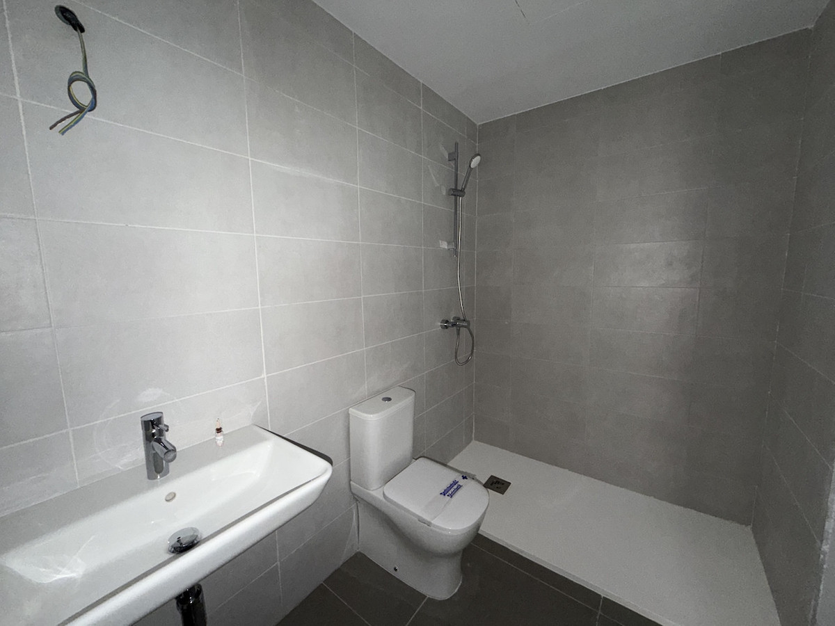 Se vende Apartamento Planta Media de 3 dormitorios en Costa Del Sol, Málaga, España