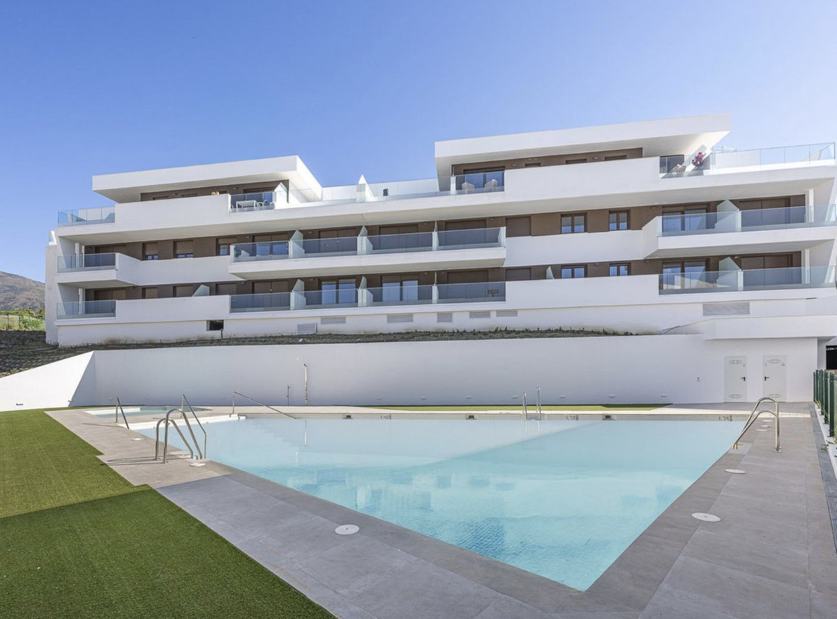 Se vende Apartamento Planta Media de 3 dormitorios en Costa Del Sol, Málaga, España