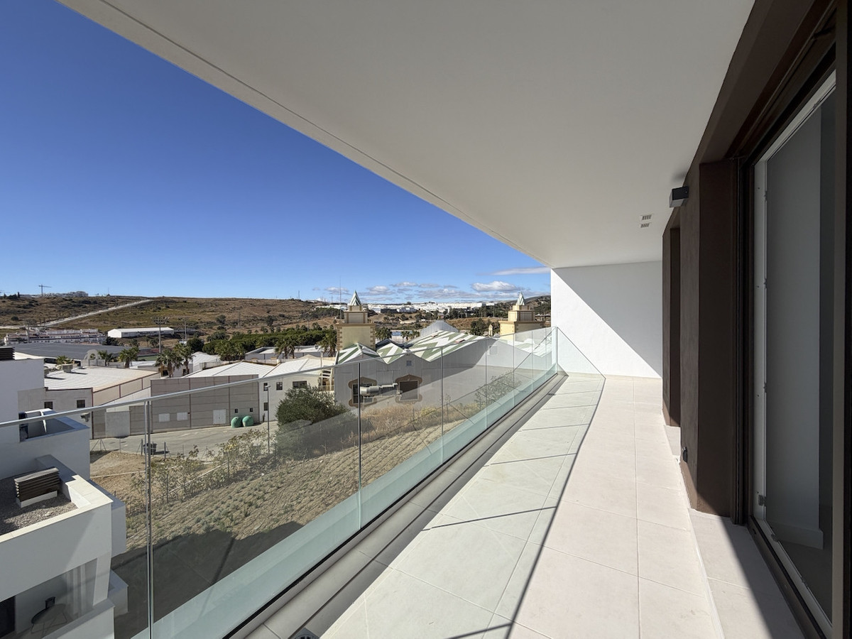 Se vende Apartamento Planta Media de 3 dormitorios en Costa Del Sol, Málaga, España