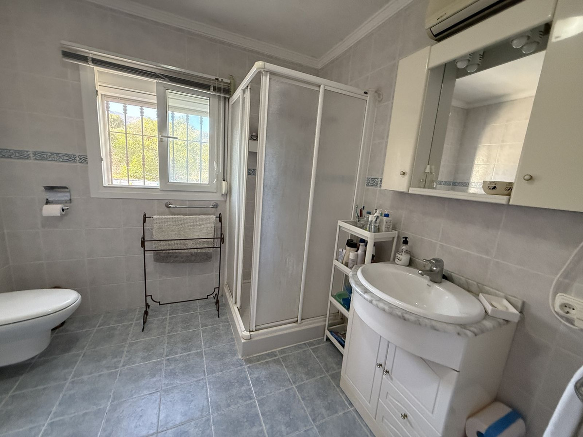 Se vende Finca - Cortijo de 6 dormitorios en Costa Del Sol, Málaga, España