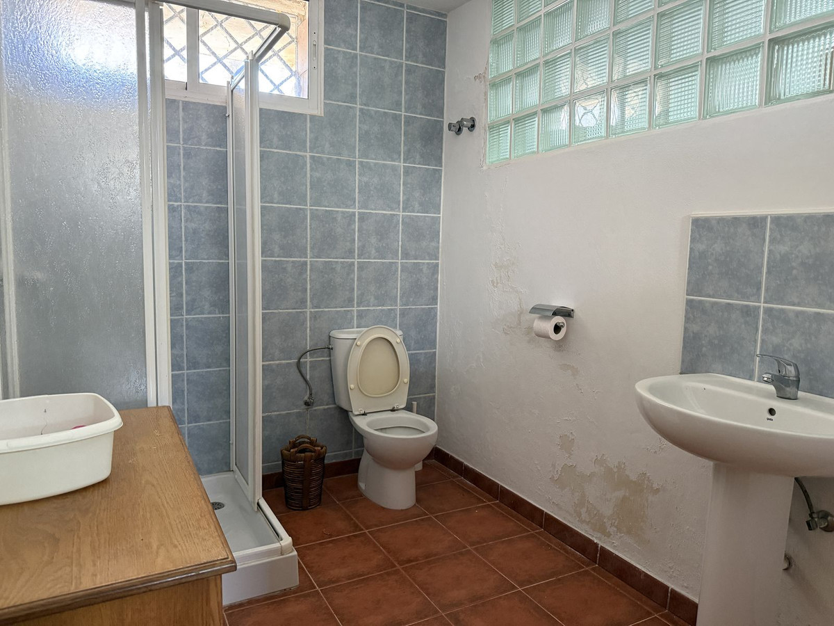 Se vende Finca - Cortijo de 6 dormitorios en Costa Del Sol, Málaga, España