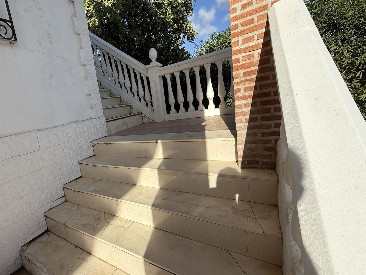Se vende Finca - Cortijo de 6 dormitorios en Costa Del Sol, Málaga, España