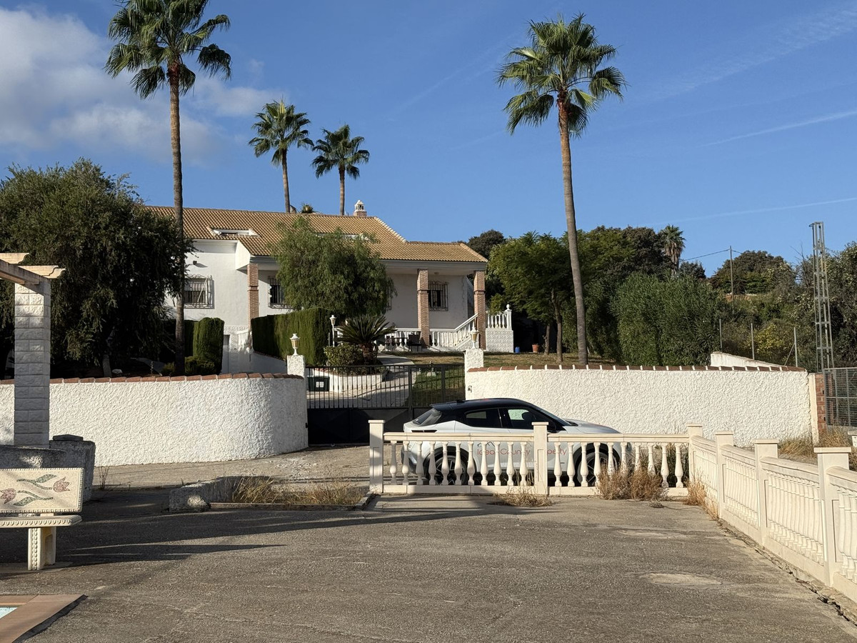 Se vende Finca - Cortijo de 6 dormitorios en Costa Del Sol, Málaga, España