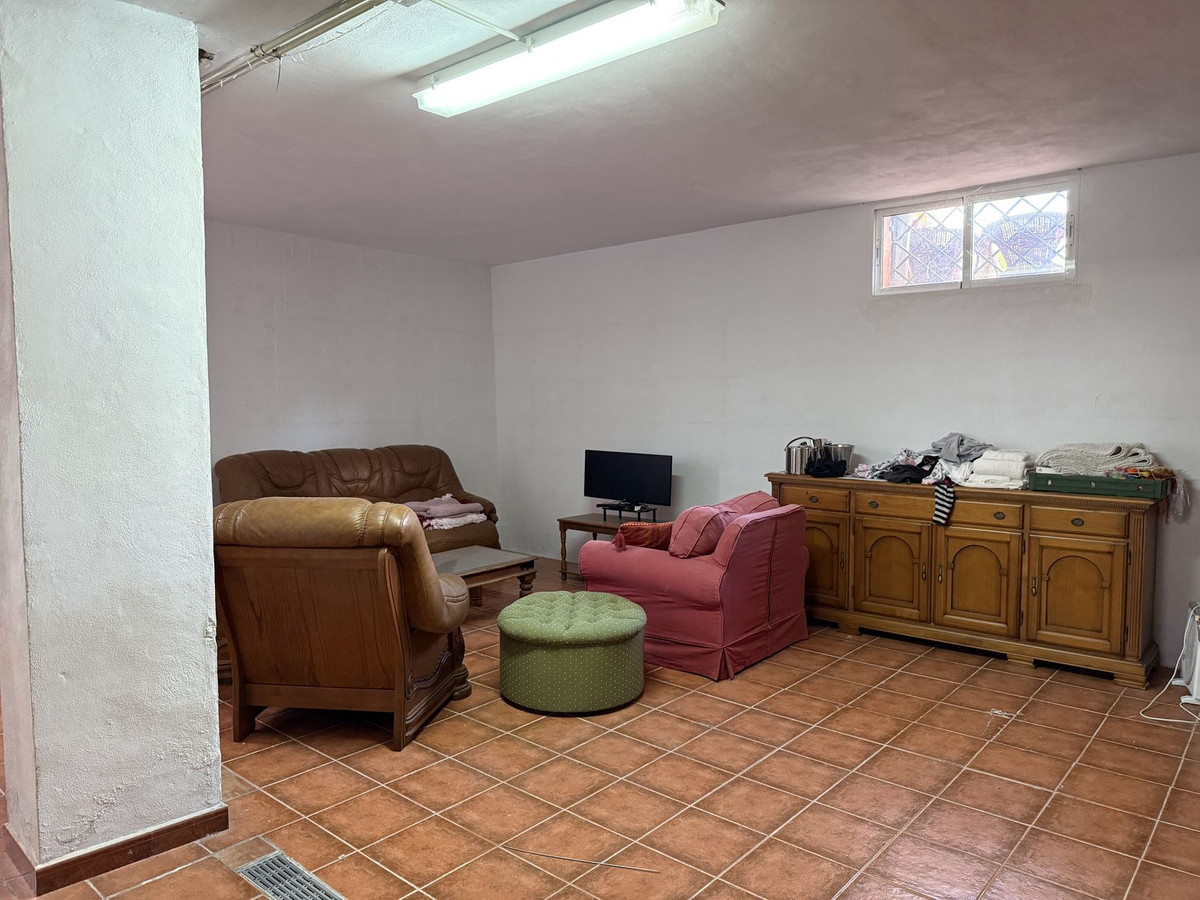 Se vende Finca - Cortijo de 6 dormitorios en Costa Del Sol, Málaga, España