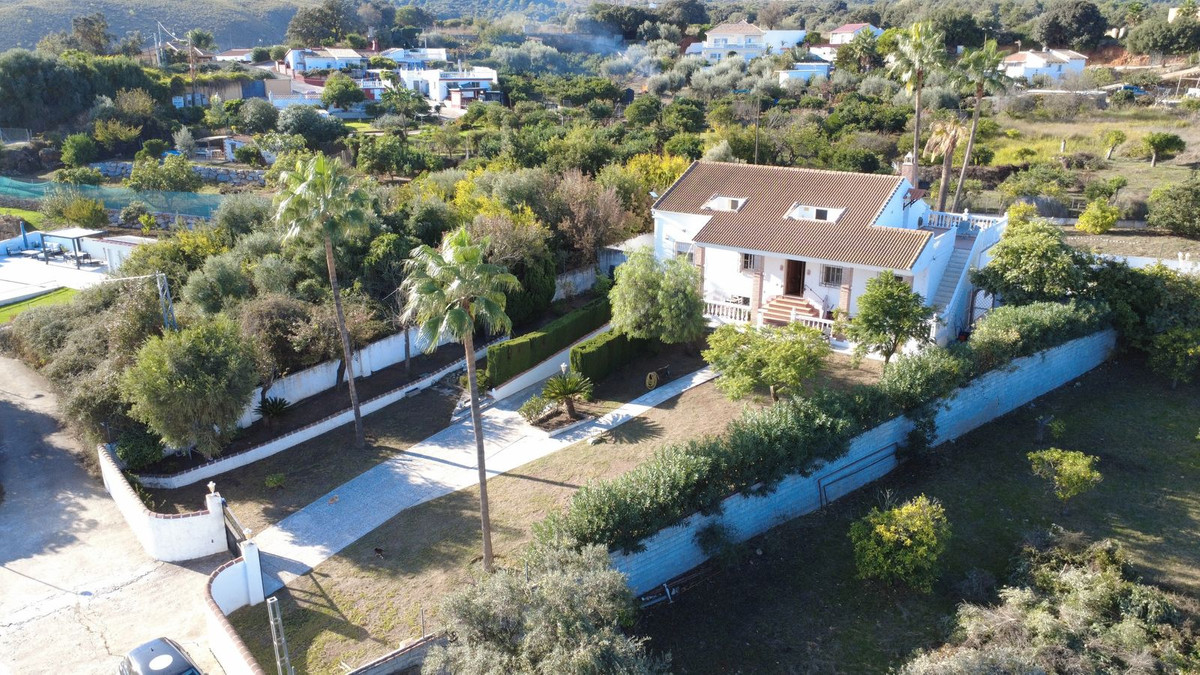 Se vende Finca - Cortijo de 6 dormitorios en Costa Del Sol, Málaga, España