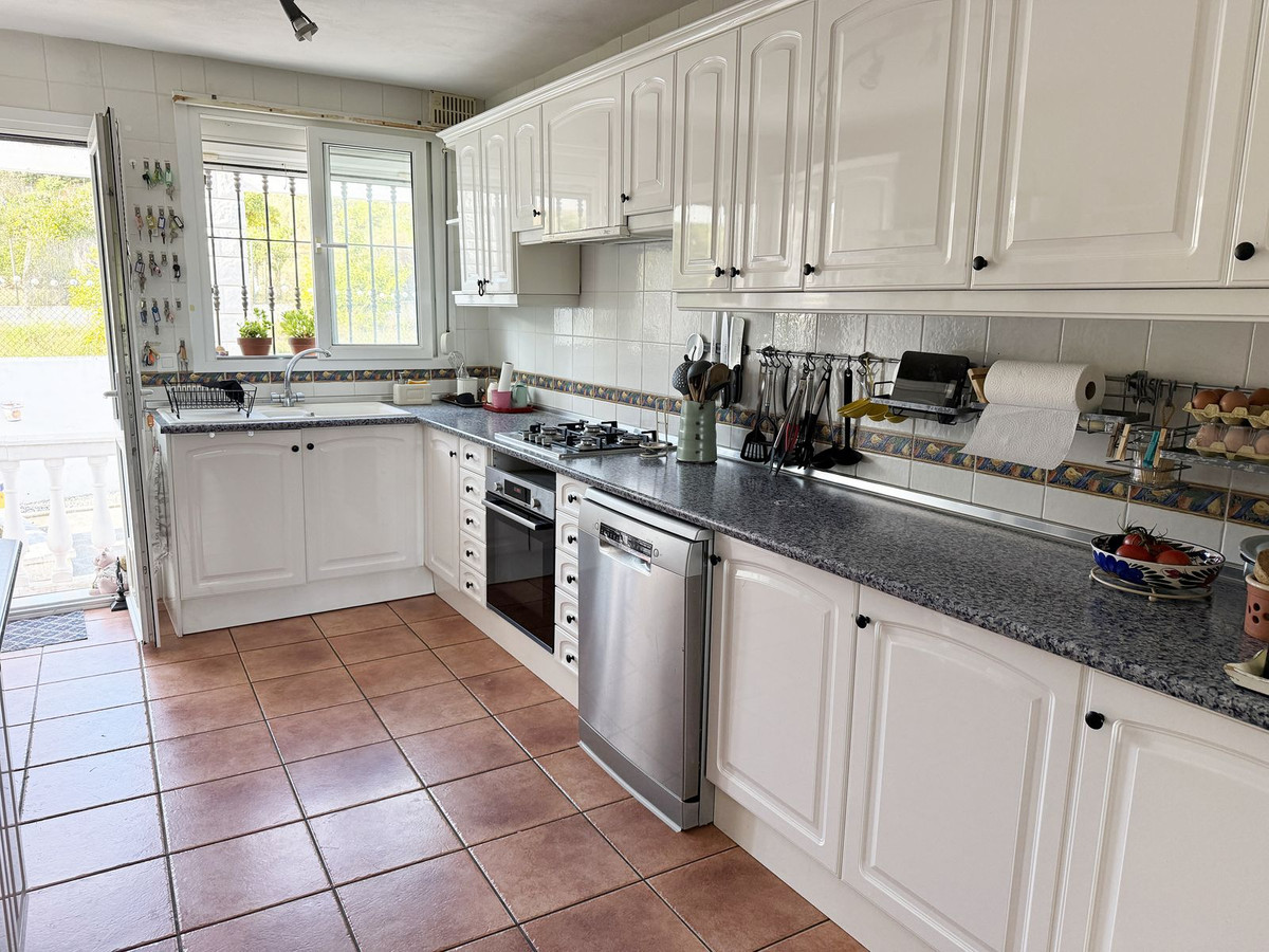 Se vende Finca - Cortijo de 6 dormitorios en Costa Del Sol, Málaga, España