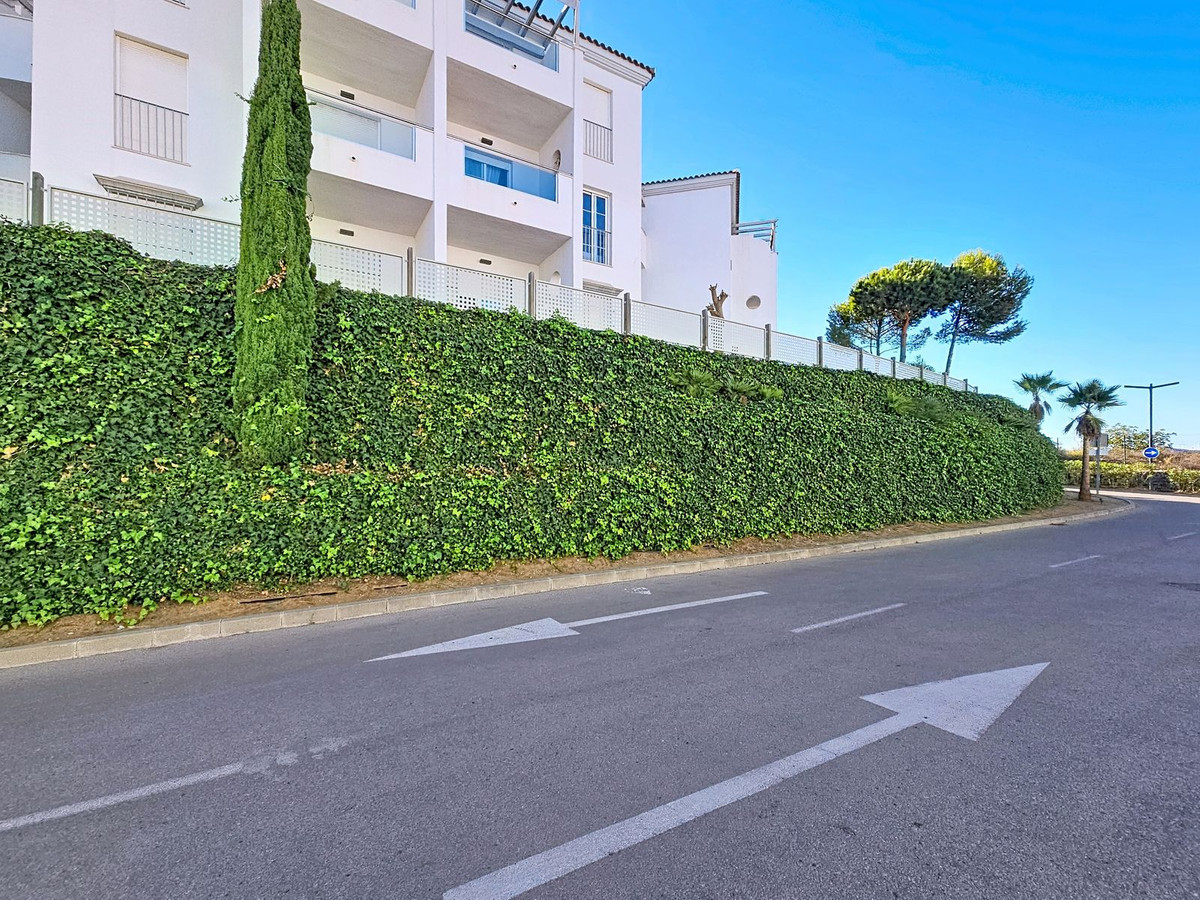 3 Bed Apartment for sale in Manilva Costa Del Sol, Málaga, Spain