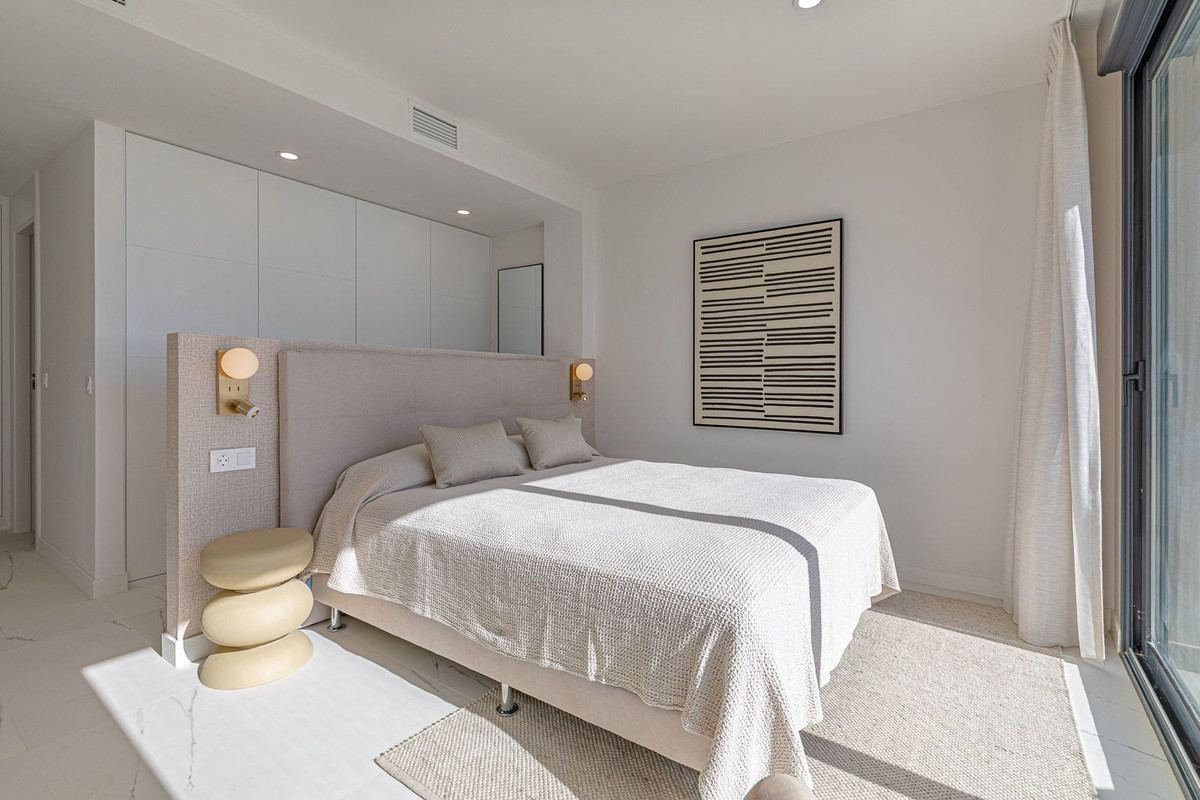Se vende Apartamento Planta Media de 2 dormitorios en Costa Del Sol, Málaga, España