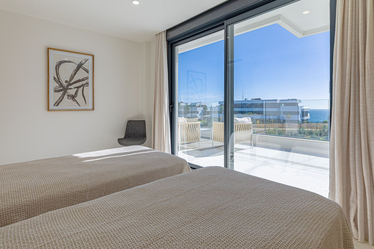 Se vende Apartamento Planta Media de 2 dormitorios en Costa Del Sol, Málaga, España