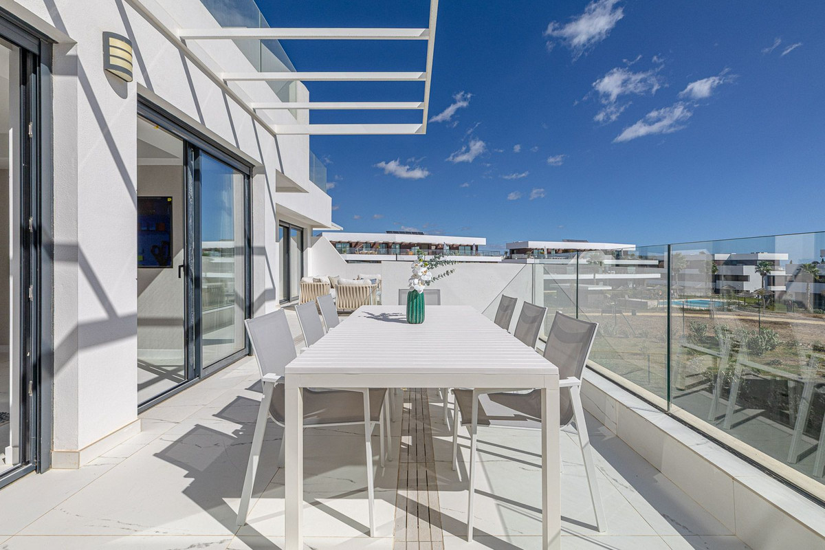 Se vende Apartamento Planta Media de 2 dormitorios en Costa Del Sol, Málaga, España