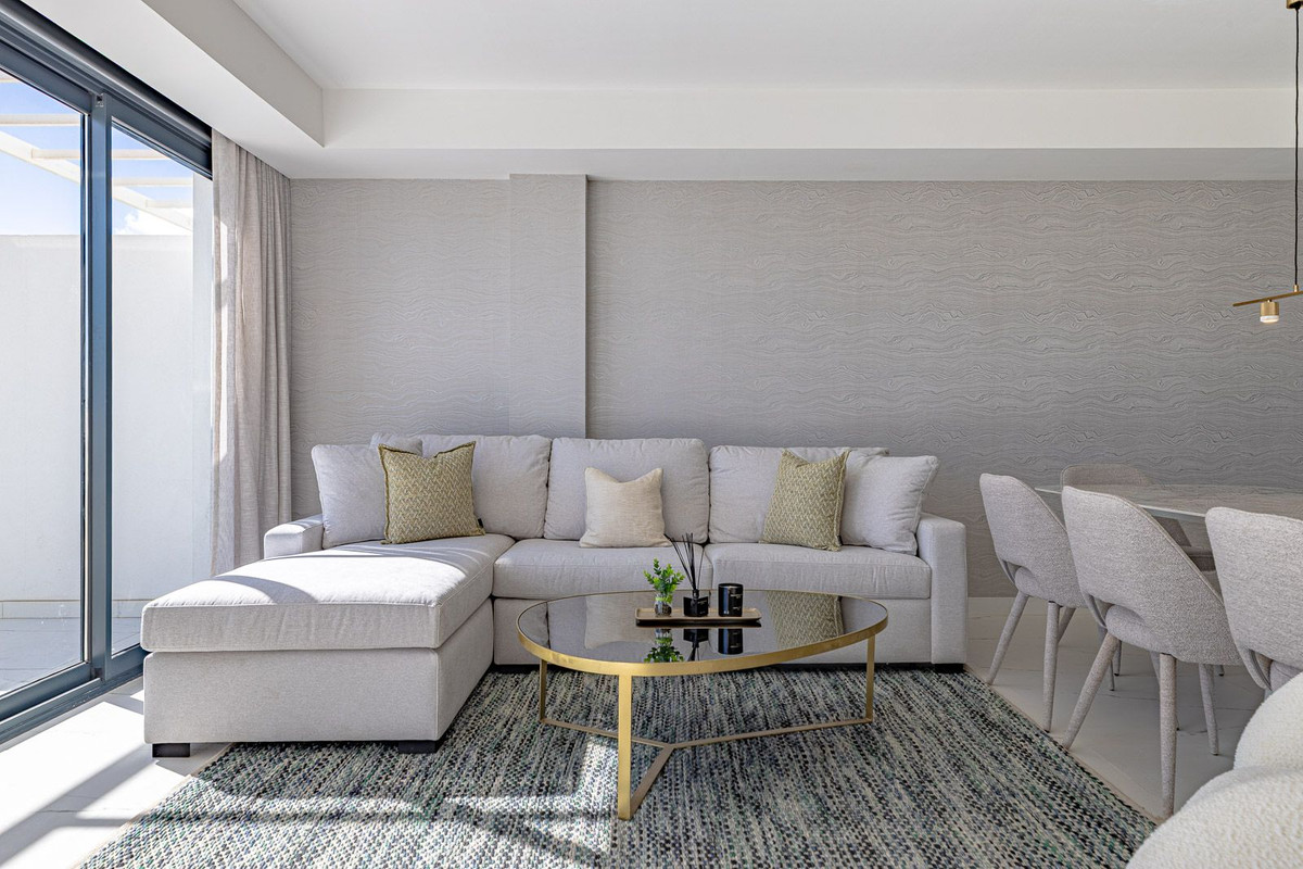 Se vende Apartamento Planta Media de 2 dormitorios en Costa Del Sol, Málaga, España