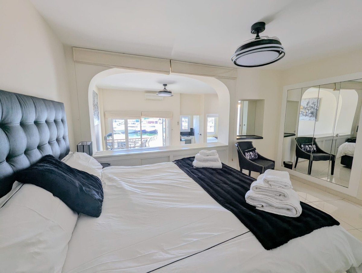 2 Bed Apartment for sale in Puerto De Cabopino Costa Del Sol, Málaga, Spain