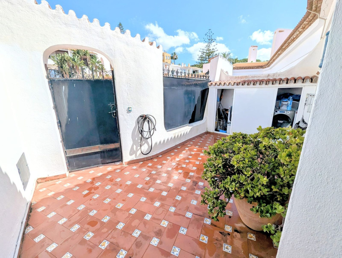 2 Bed Apartment for sale in Puerto De Cabopino Costa Del Sol, Málaga, Spain