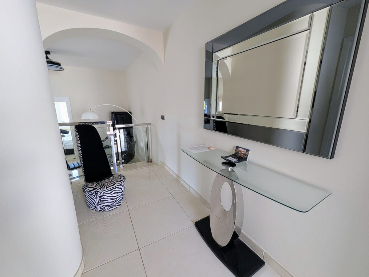 2 Bed Apartment for sale in Puerto De Cabopino Costa Del Sol, Málaga, Spain