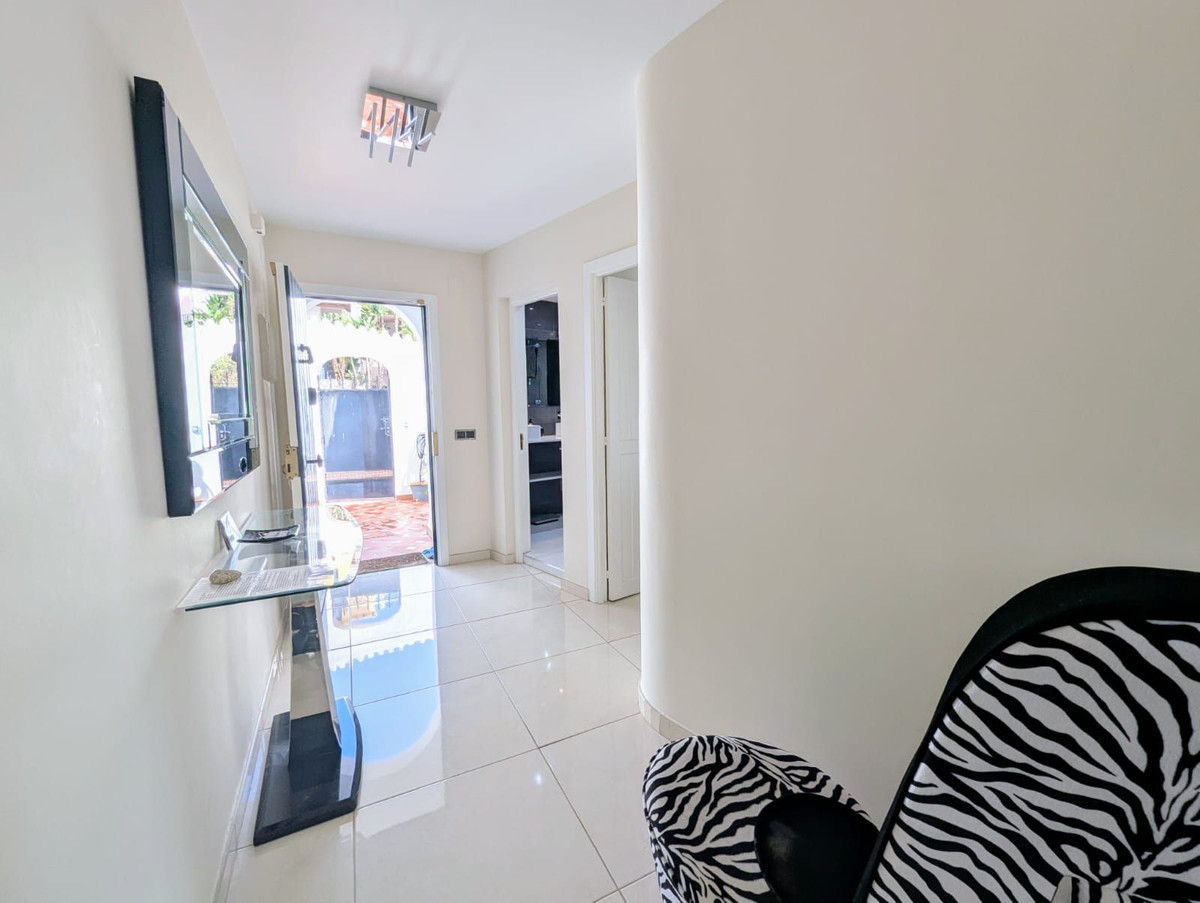 2 Bed Apartment for sale in Puerto De Cabopino Costa Del Sol, Málaga, Spain