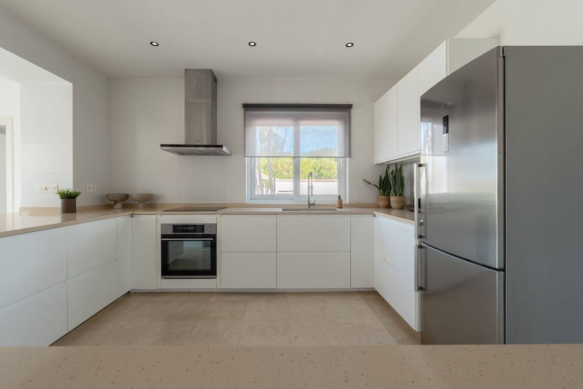 4 Bed Townhouse for sale in Guadalmina Alta Costa Del Sol, Málaga, Spain