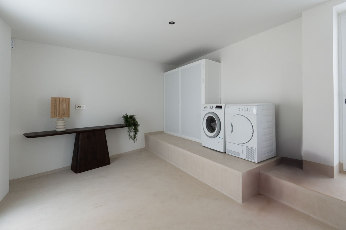 4 Bed Townhouse for sale in Guadalmina Alta Costa Del Sol, Málaga, Spain