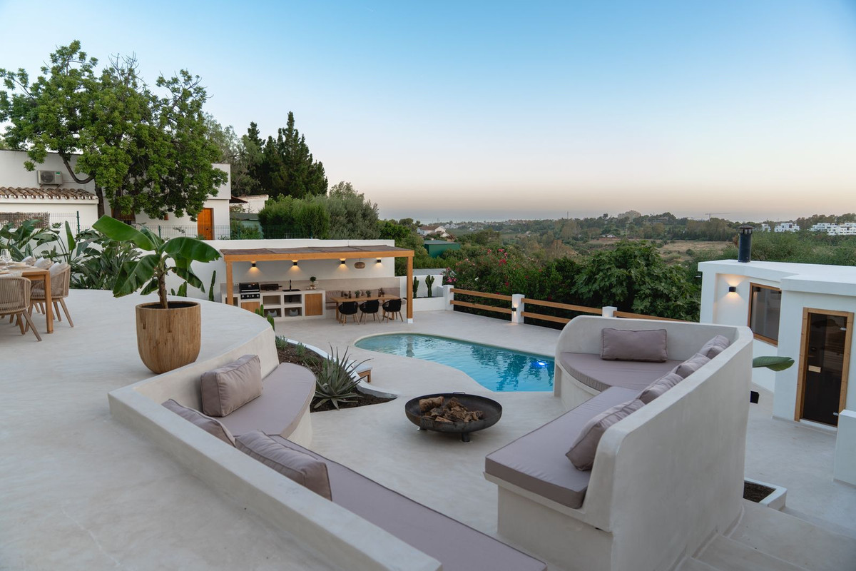 4 Bed Townhouse for sale in Guadalmina Alta Costa Del Sol, Málaga, Spain