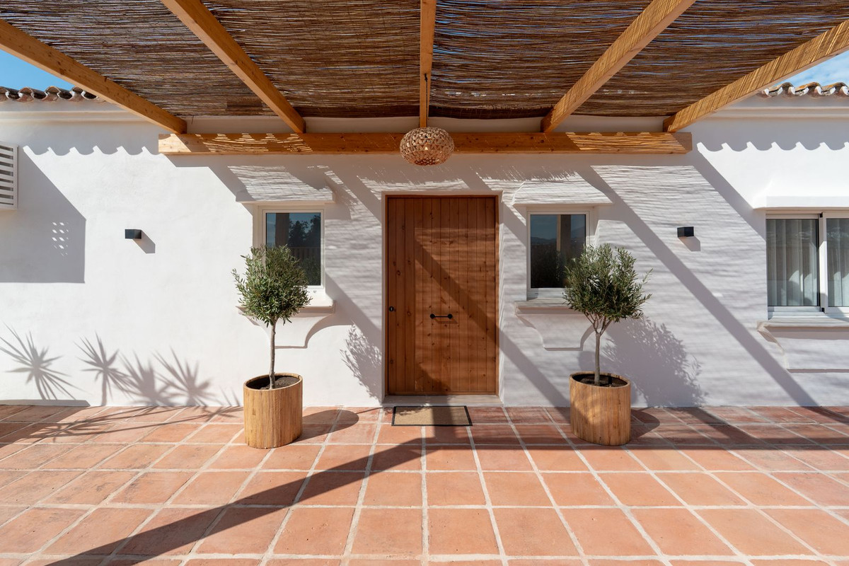 4 Bed Townhouse for sale in Guadalmina Alta Costa Del Sol, Málaga, Spain