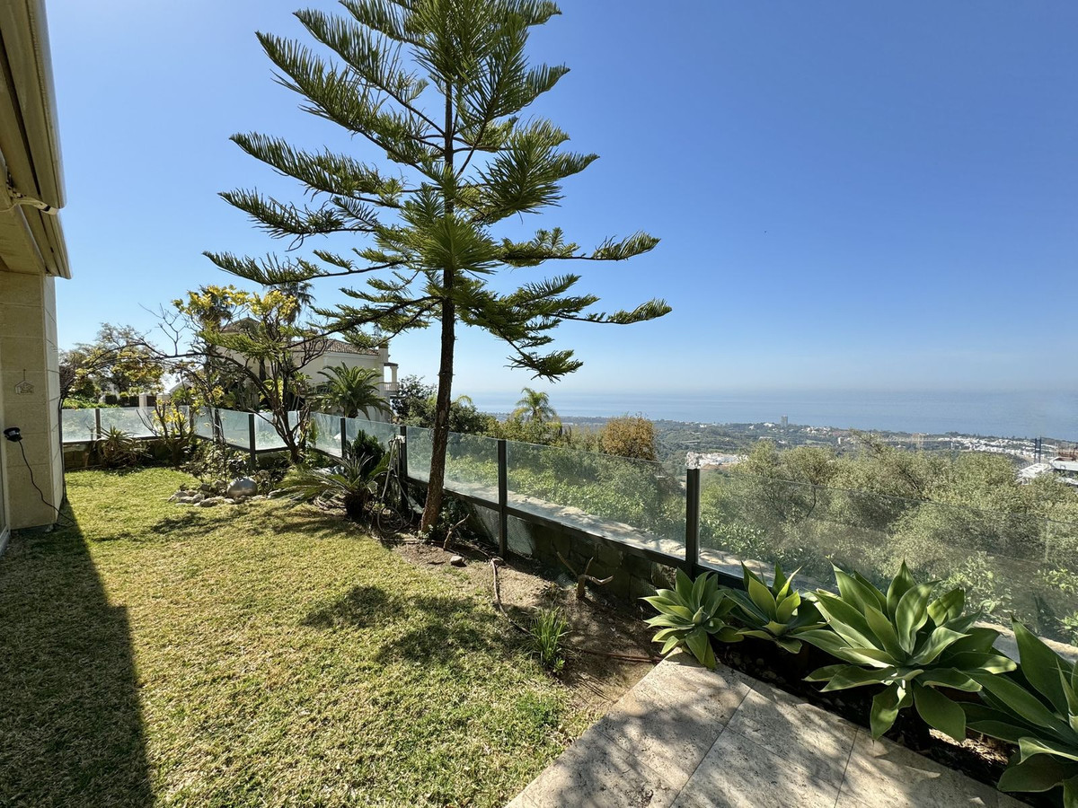 2 Bed Apartment for sale in Altos De Los Monteros Costa Del Sol, Málaga, Spain