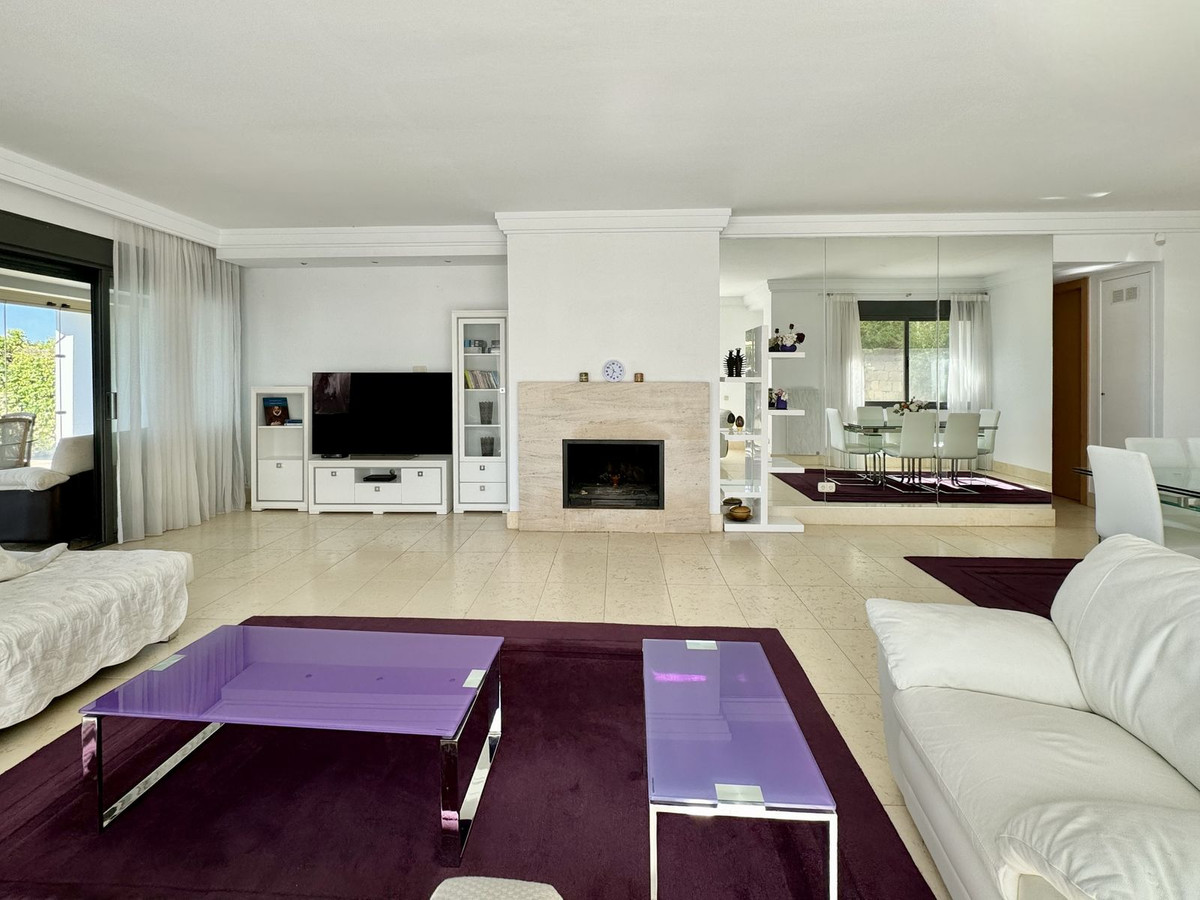 2 Bed Apartment for sale in Altos De Los Monteros Costa Del Sol, Málaga, Spain
