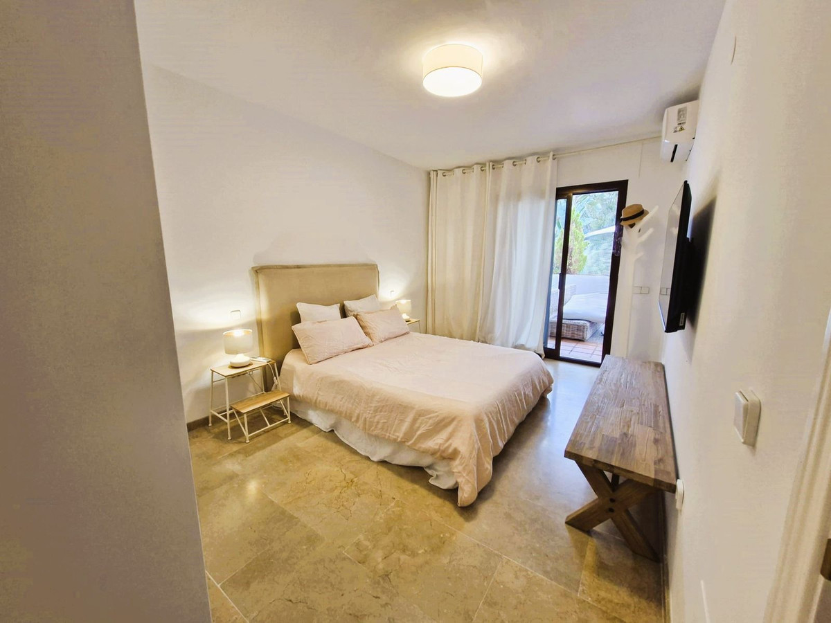 Se vende Apartamento Planta Media de 2 dormitorios en Costa Del Sol, Málaga, España