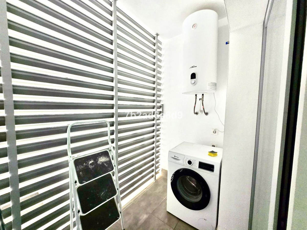 Se vende Apartamento Planta Media de 3 dormitorios en Costa Del Sol, Málaga, España