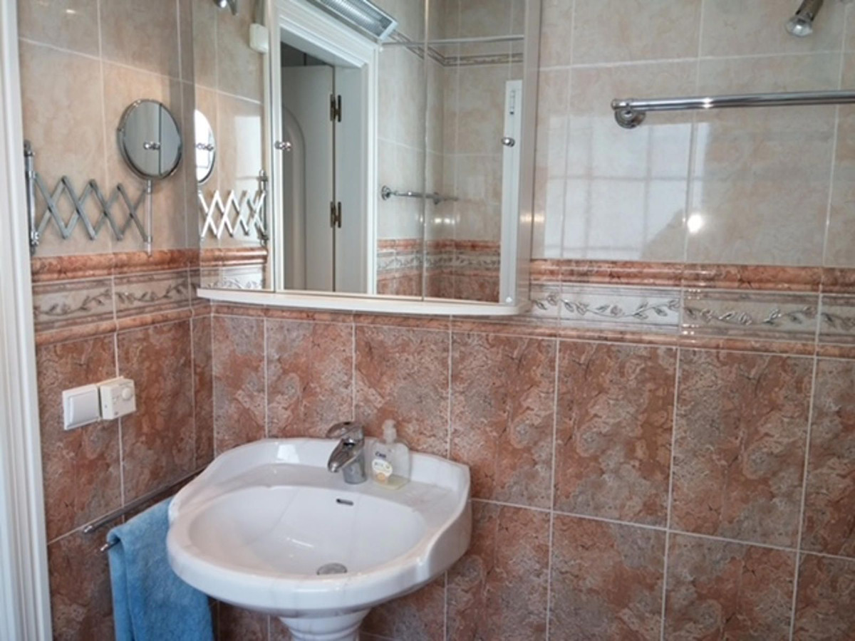 10 Bed Townhouse for sale in Mijas Costa Del Sol, Málaga, Spain