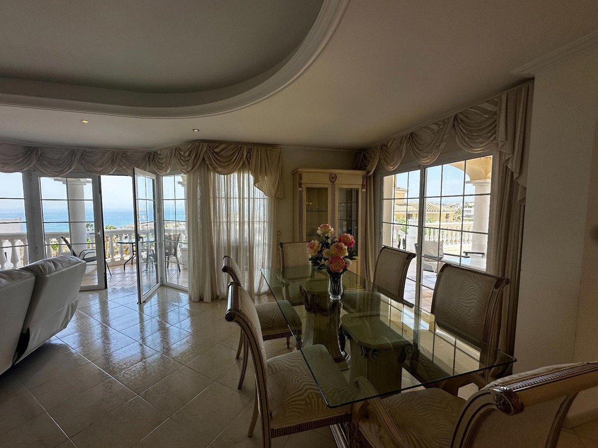 10 Bed Townhouse for sale in Mijas Costa Del Sol, Málaga, Spain