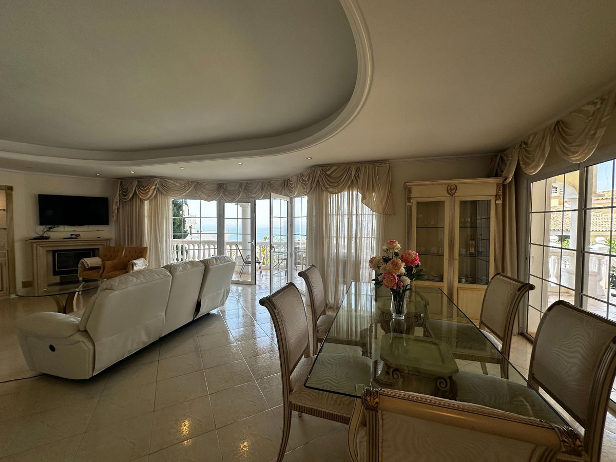 10 Bed Townhouse for sale in Mijas Costa Del Sol, Málaga, Spain