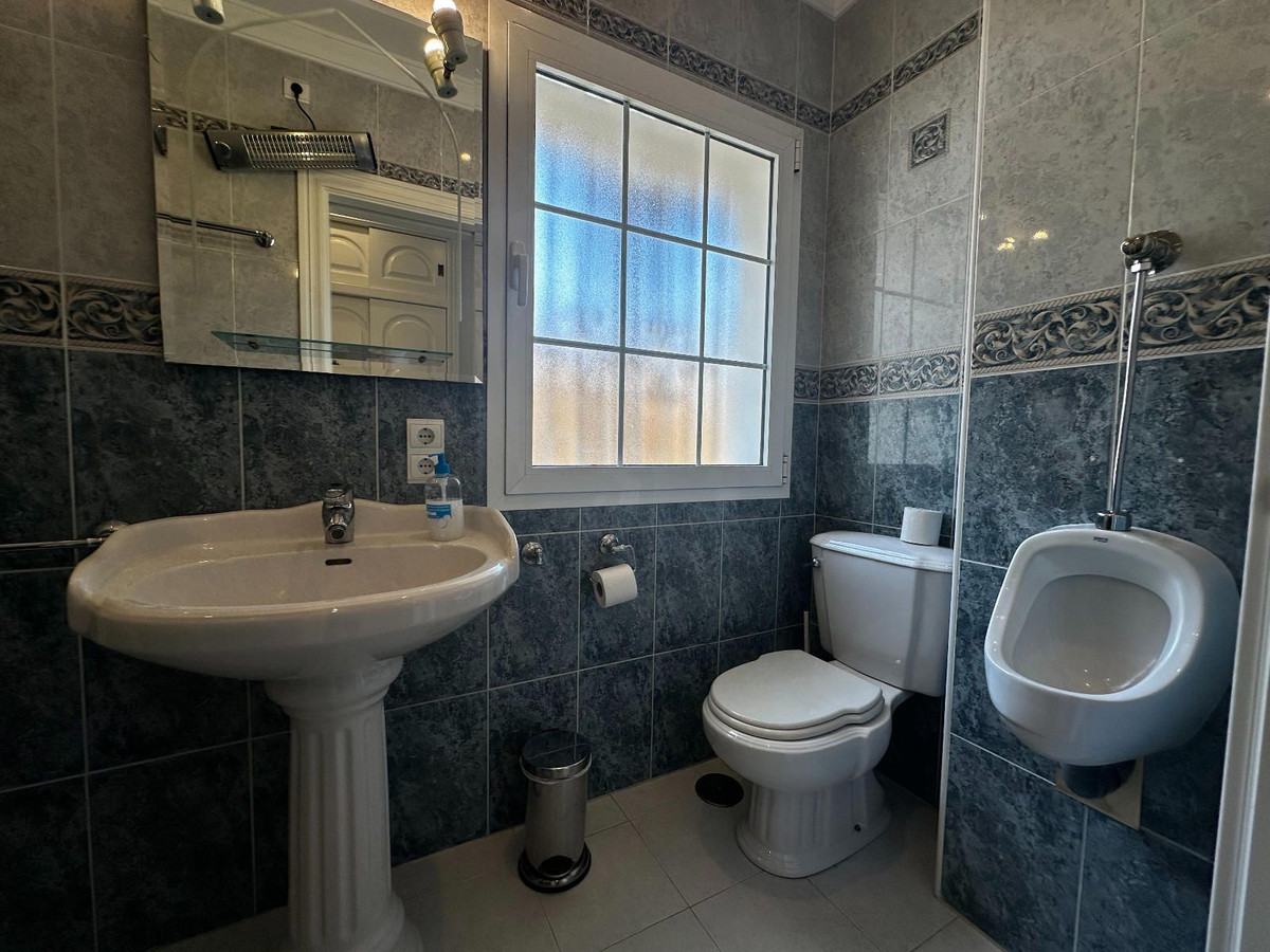 10 Bed Townhouse for sale in Mijas Costa Del Sol, Málaga, Spain