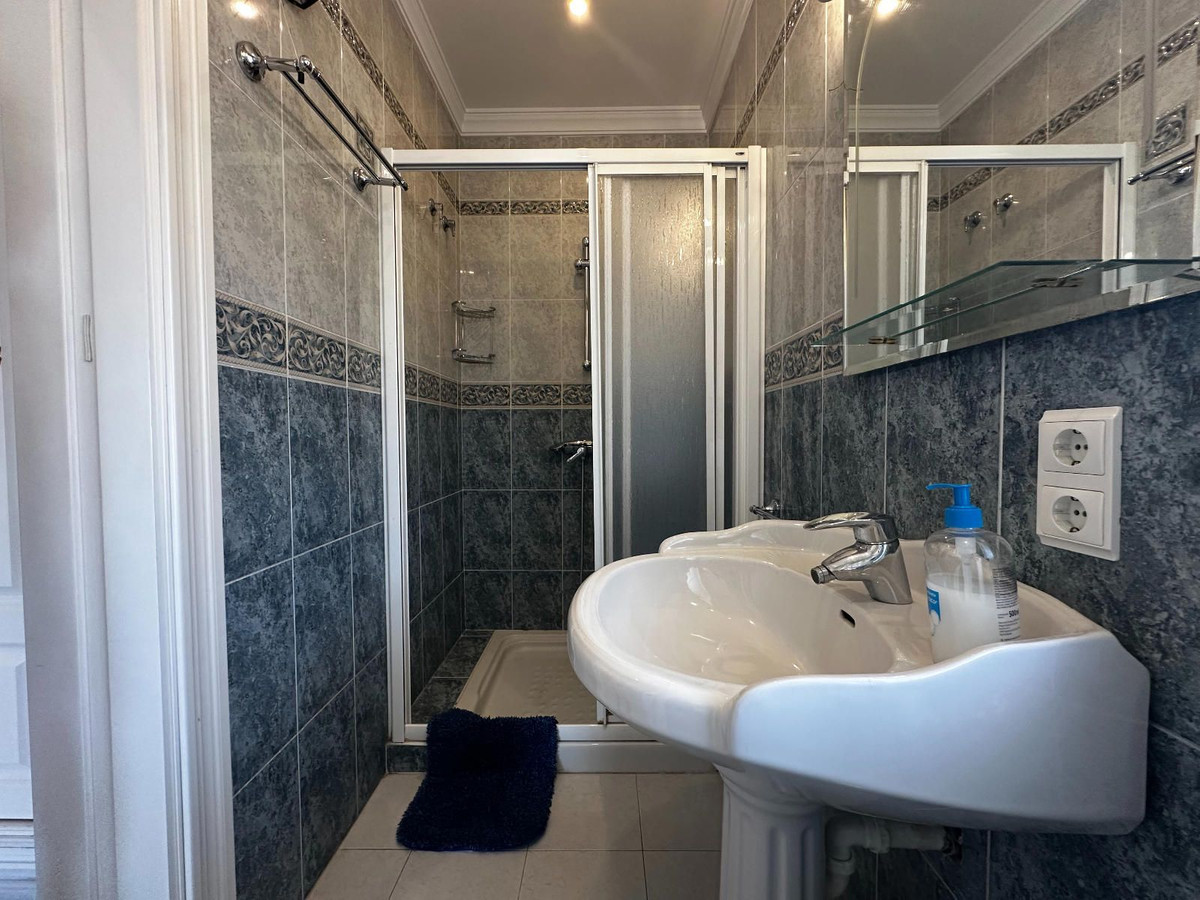 10 Bed Townhouse for sale in Mijas Costa Del Sol, Málaga, Spain