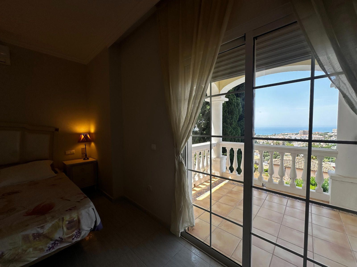 10 Bed Townhouse for sale in Mijas Costa Del Sol, Málaga, Spain