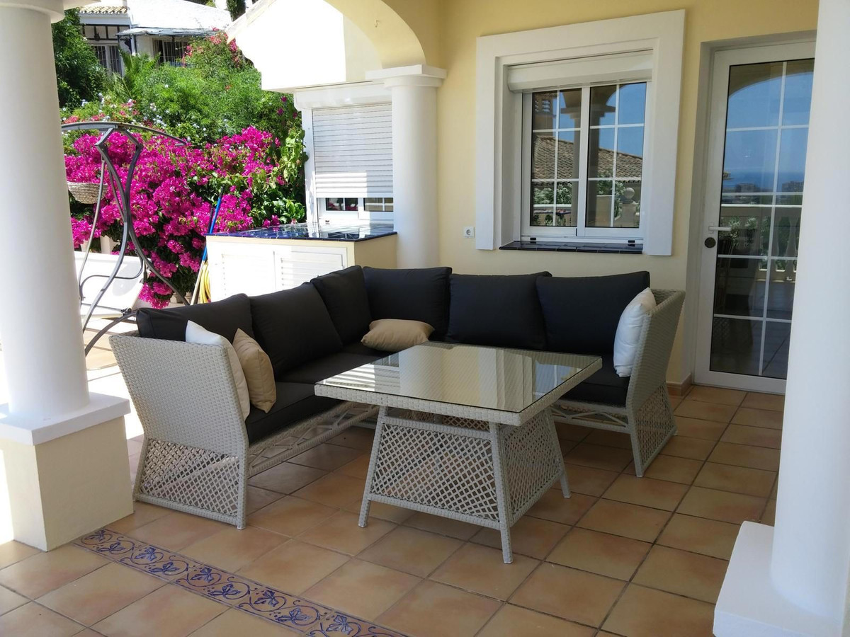 10 Bed Townhouse for sale in Mijas Costa Del Sol, Málaga, Spain