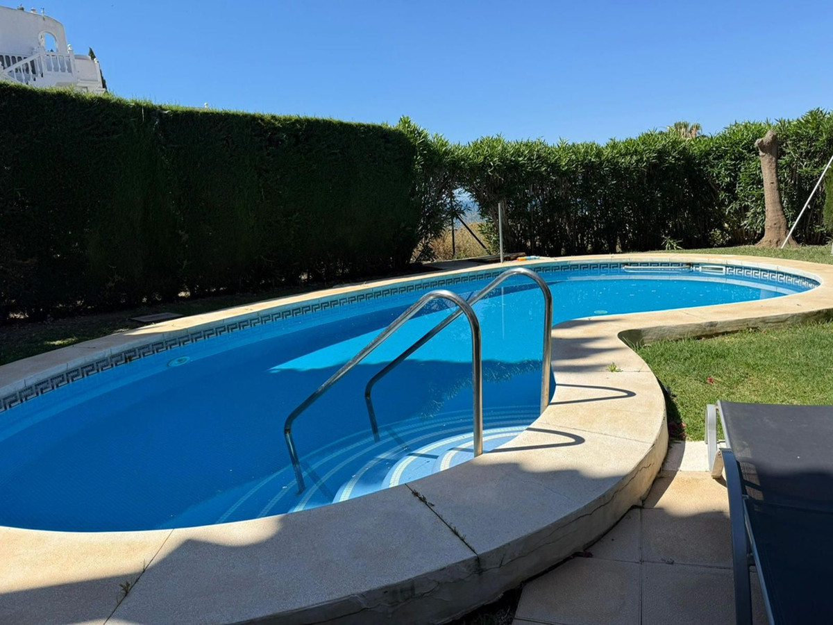 10 Bed Townhouse for sale in Mijas Costa Del Sol, Málaga, Spain