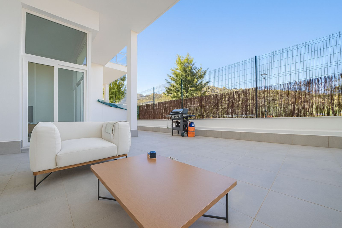 Se vende Apartamento Planta Baja de 3 dormitorios en Costa Del Sol, Málaga, España