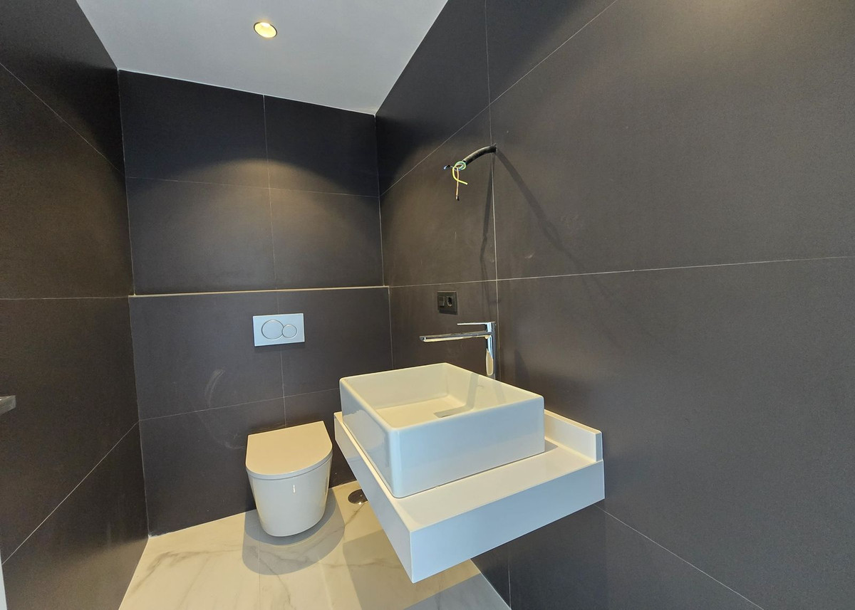 4 Bed Townhouse for sale in La Mairena Costa Del Sol, Málaga, Spain