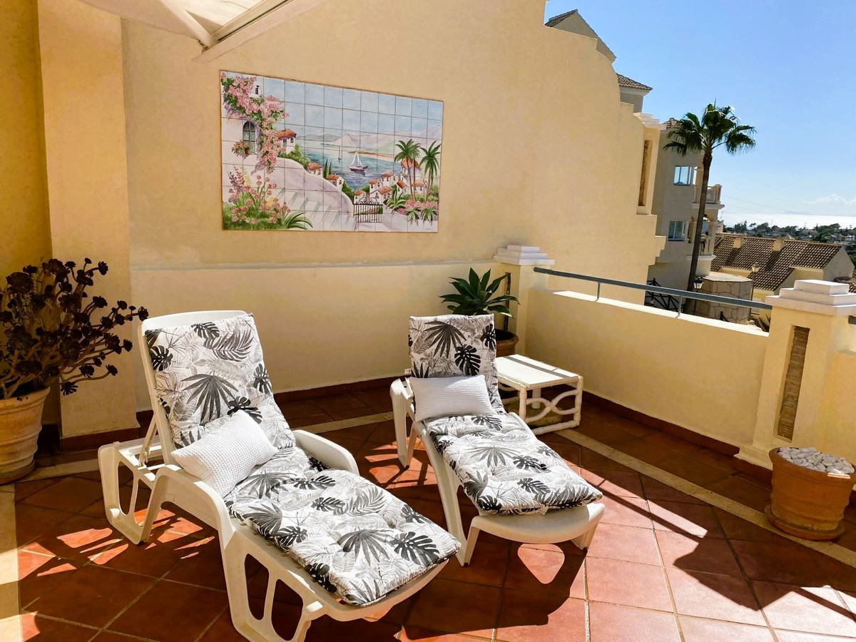 2 Bed Apartment for sale in Elviria Costa Del Sol, Málaga, Spain
