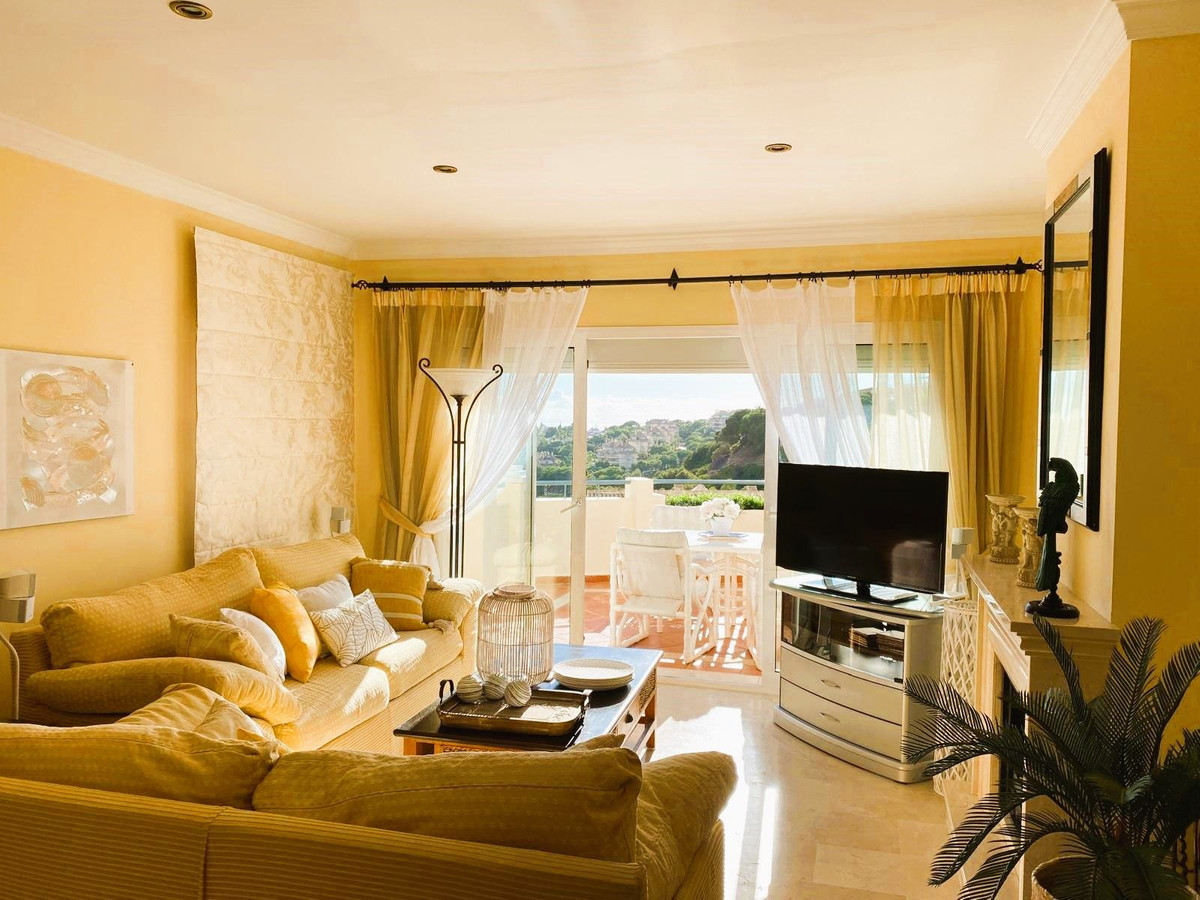 2 Bed Apartment for sale in Elviria Costa Del Sol, Málaga, Spain