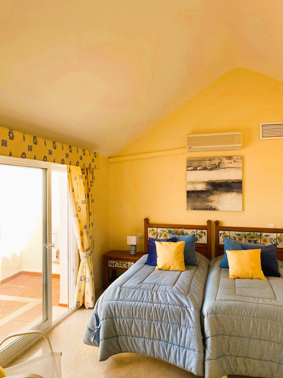 2 Bed Apartment for sale in Elviria Costa Del Sol, Málaga, Spain