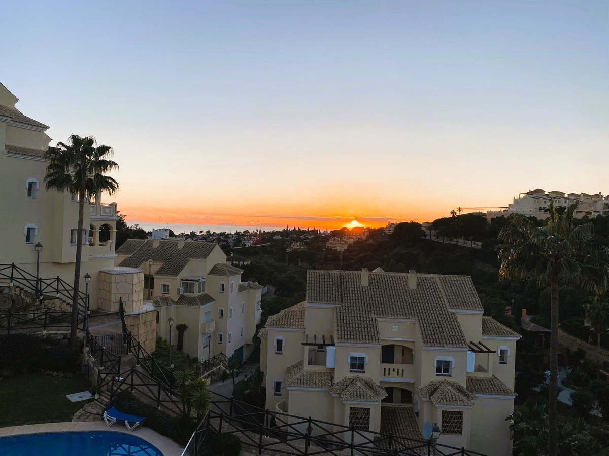 2 Bed Apartment for sale in Elviria Costa Del Sol, Málaga, Spain