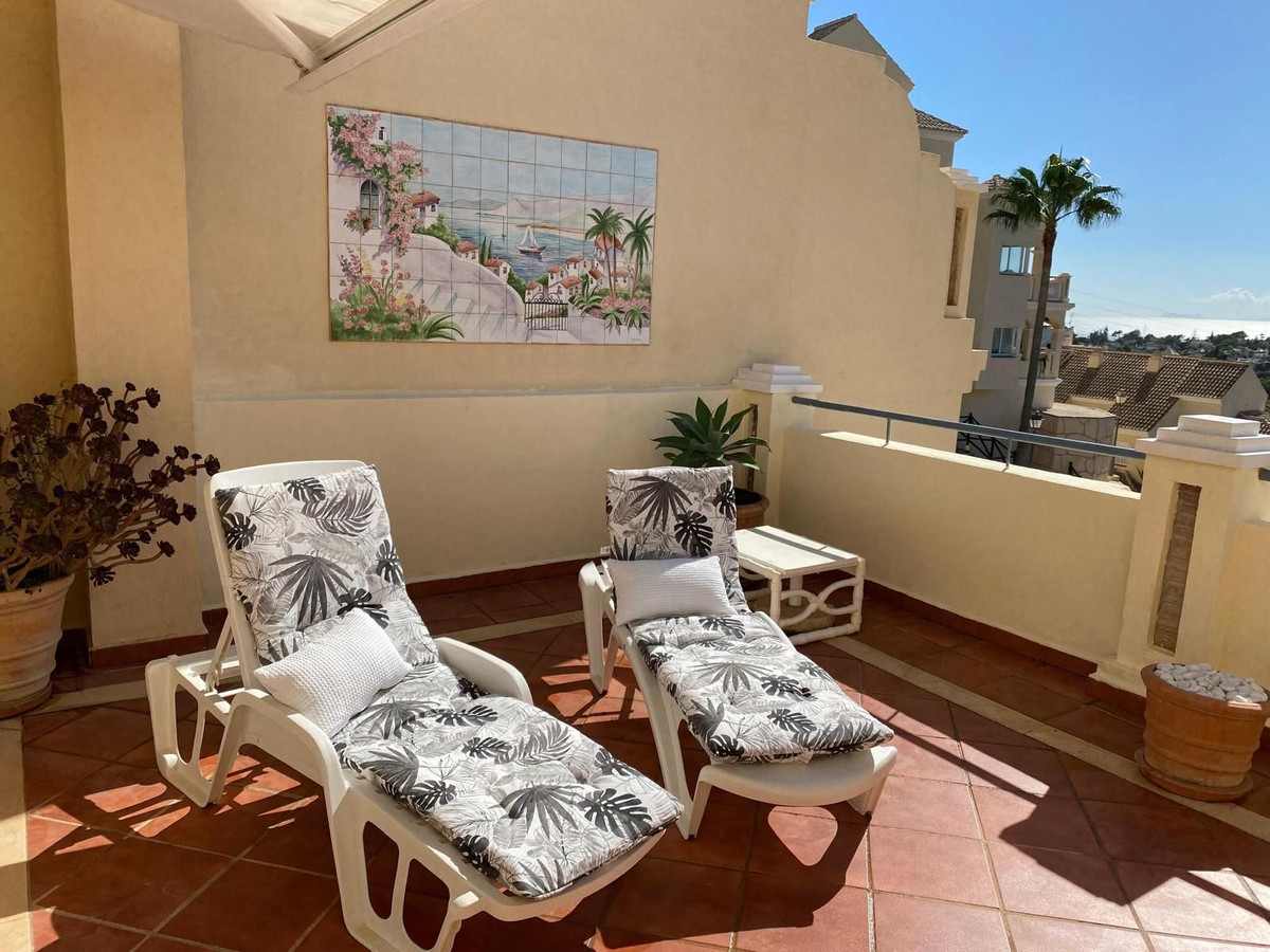 2 Bed Apartment for sale in Elviria Costa Del Sol, Málaga, Spain